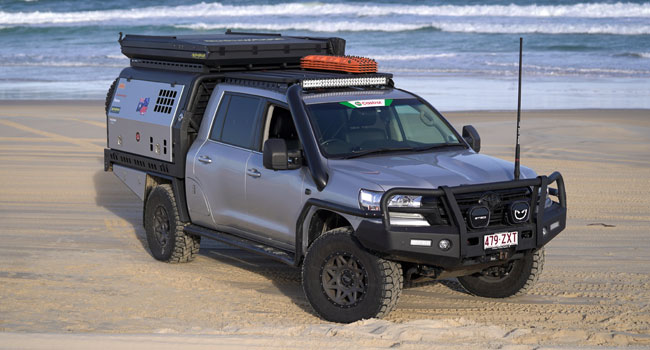 4WD with Rhino roof racks